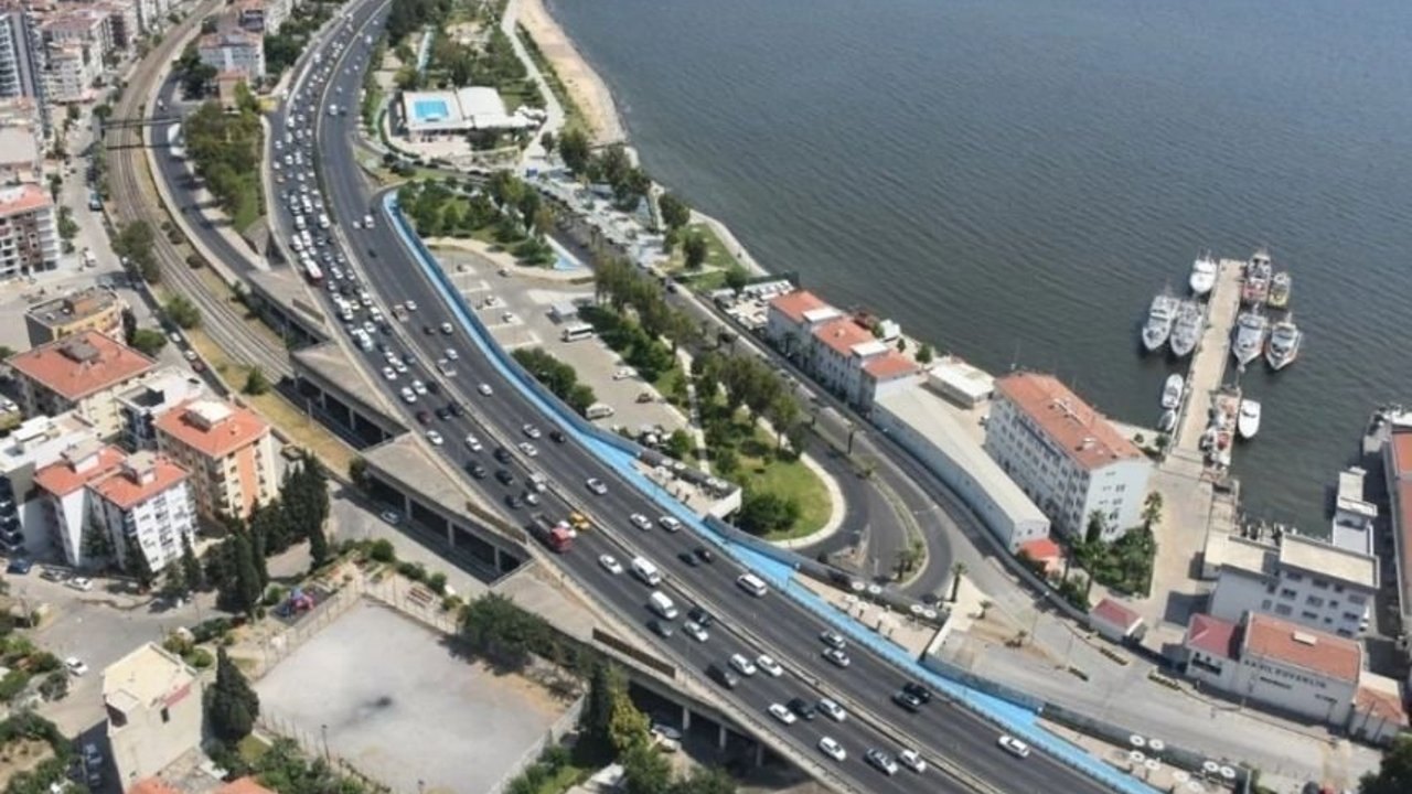 İzmir’de bugün yollar kapanacak: Sürücülere kritik uyarı